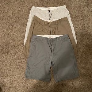 Three pairs of dockers khaki shorts. Size 34